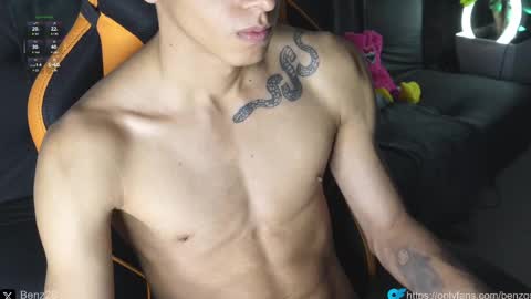 Snapshot of vito_benz chatting on 02.22.25 VITO BENZ online show from 02.22.25