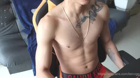 Snapshot of vito_benz chatting on 12.05.25 VITO BENZ online show from 12.05.25