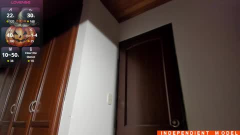 Snapshot of vito_ferrero chatting on 10.30.25 Vito Ferrer online show from 10.30.25