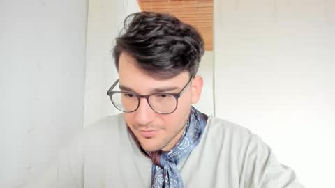 Snapshot of vito_ferrero chatting on 12.16.25 Vito Ferrer online show from 12.16.25