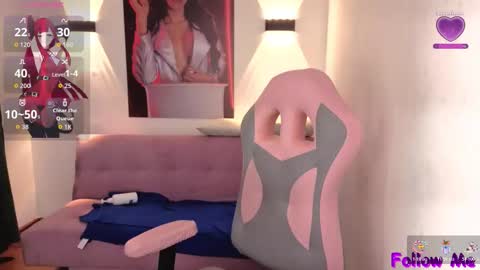 Snapshot of vittoria_lombardi07 chatting on 10.26.25 VITTORIA online show from 10.26.25