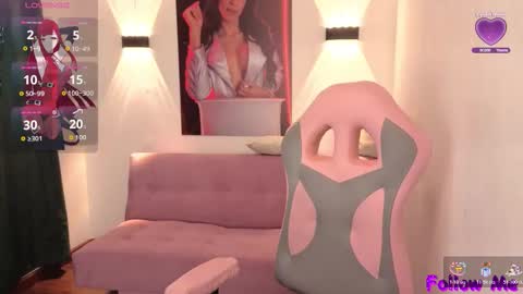 Snapshot of vittoria_lombardi07 chatting on 11.17.25 VITTORIA online show from 11.17.25