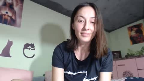 Snapshot of viva919 chatting on 10.23.25 Viva online show from 10.23.25