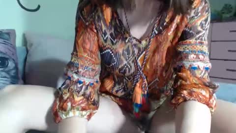 Snapshot of viva919 chatting on 11.08.25 Viva online show from 11.08.25