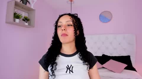 Vivi online show from 11.20.25