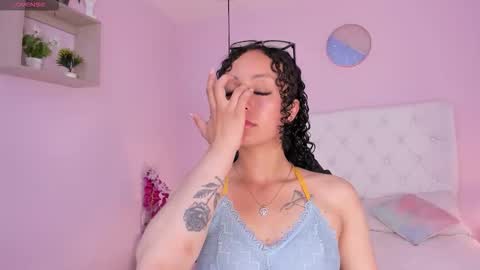 Vivi online show from 12.18.25