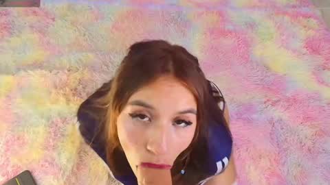 Vivi online show from 03.10.25