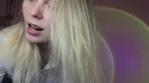 vivian_alison online show from 12.04.25