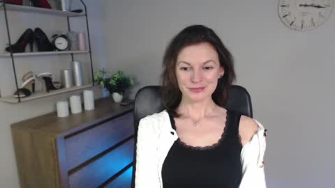 Vivian online show from 02.07.25