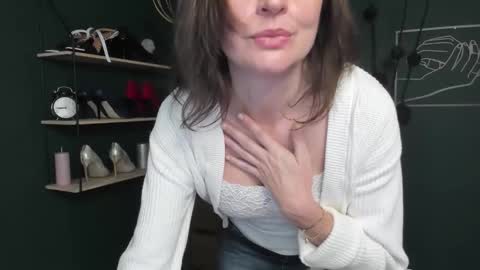 Vivian online show from 09.26.25