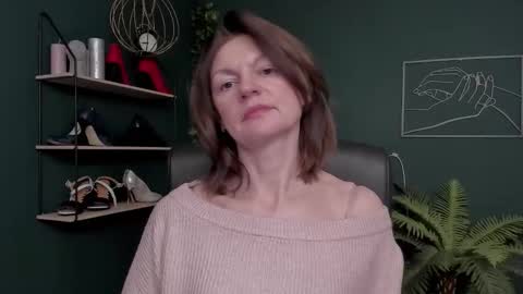 Vivian online show from 11.20.25