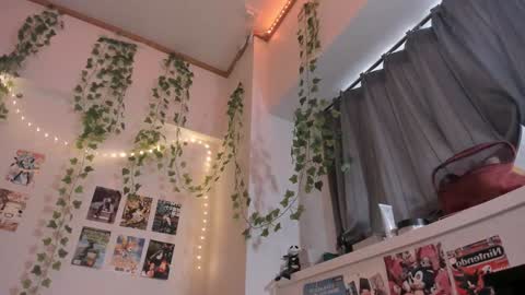 Snapshot of vivian_qwerty chatting on 03.11.26 vivian_qwerty online show from 03.11.26