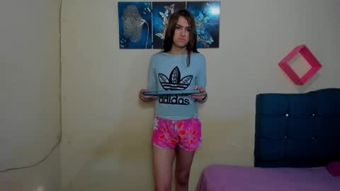 instagram Viviana73215 online show from 10.21.25