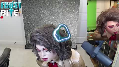 Snapshot of vivianfrost chatting on 12.27.24 VivianFrosty online show from 12.27.24