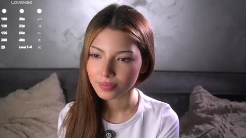 Snapshot of viviangood chatting on 05.22.26 Naomi online show from 05.22.26