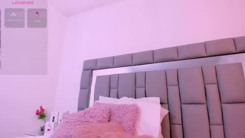 Vivi online show from 10.03.25