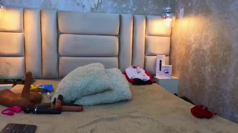 VivianRose online show from 12.24.24