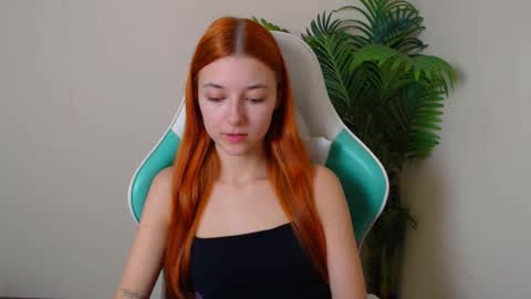 Vivien online show from 11.26.25