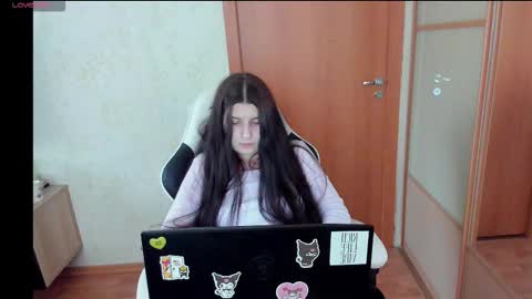 viviene8 online show from 03.19.26