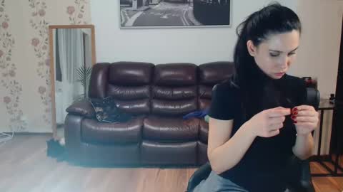 vivienne online show from 03.08.25