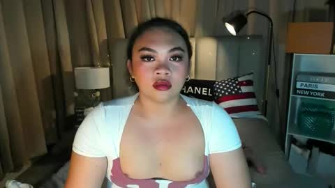 vivienne_monroe online show from 06.11.26