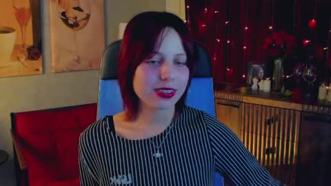 Vivienne  online show from 05.10.26