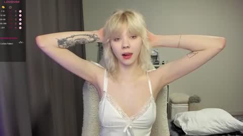Snapshot of vivy_ chatting on 07.02.26 chatur babes online show from 07.02.26