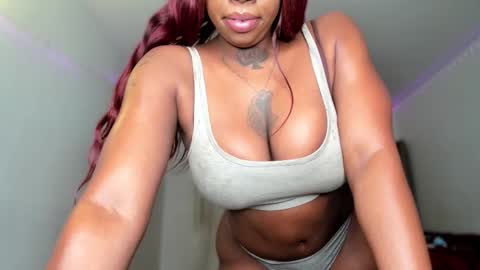 Snapshot of vixen_sasha chatting on 12.15.25 Sasha Malone online show from 12.15.25