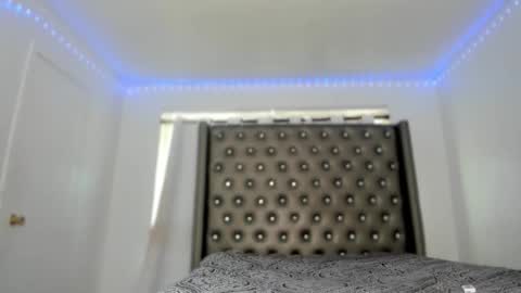 Sasha Malone online show from 02.25.26