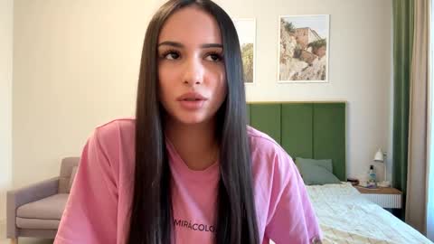 Miss Mia online show from 04.24.26