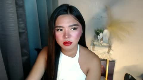 Snapshot of voganmarie chatting on 06.16.26 voganmarie online show from 06.16.26