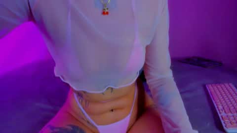 Snapshot of void_smokin chatting on 04.26.26 Gabriela online show from 04.26.26