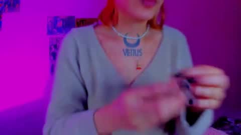 Snapshot of void_smokin chatting on 05.04.26 Gabriela online show from 05.04.26