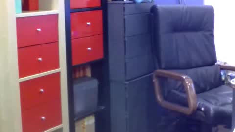 Snapshot of volpi72 chatting on 11.25.25 volpi72 online show from 11.25.25