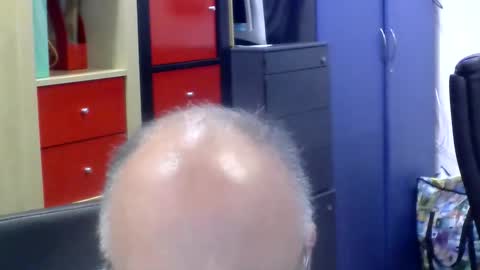 Snapshot of volpi72 chatting on 12.18.25 volpi72 online show from 12.18.25