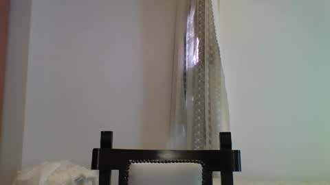 Snapshot of volve5 chatting on 01.01.25 volve5 online show from 01.01.25