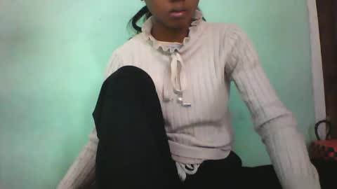 vounialdy online show from 02.24.25