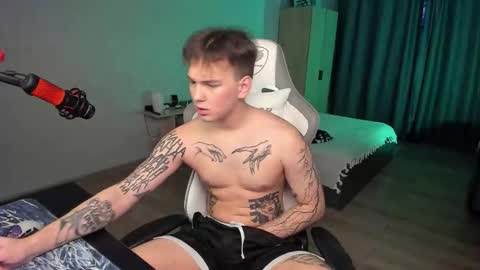 Snapshot of vova_belkin_ chatting on 12.01.25 vova online show from 12.01.25