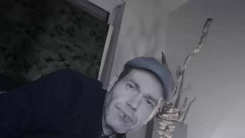 Snapshot of voyeuredeluxe chatting on 01.16.26 voyeuredeluxe online show from 01.16.26