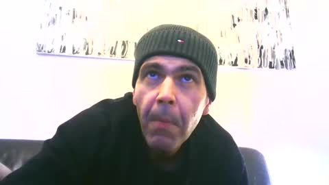 Snapshot of voyeuredeluxe chatting on 02.13.26 voyeuredeluxe online show from 02.13.26