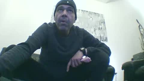 Snapshot of voyeuredeluxe chatting on 02.16.26 voyeuredeluxe online show from 02.16.26