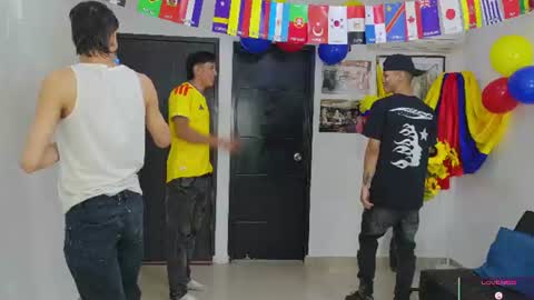 voyeurism_guys online show from 06.25.26