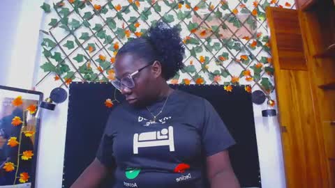 Snapshot of vskayper chatting on 04.26.26 skay online show from 04.26.26