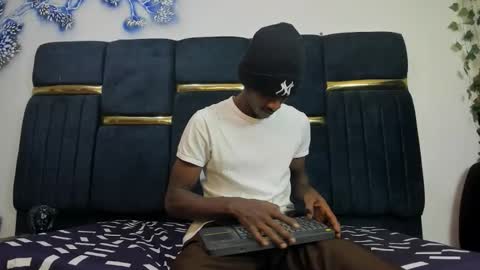 vsleyandlunaper online show from 03.27.26