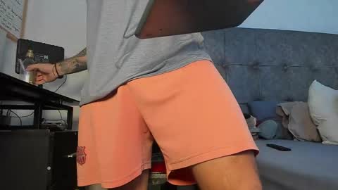 vyxen_ online show from 03.17.26