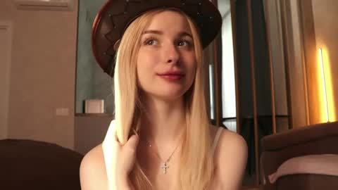 Snapshot of w1xll chatting on 04.06.26 Nana online show from 04.06.26