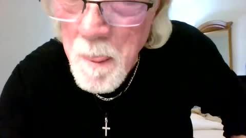 Snapshot of w3llbit chatting on 12.10.24 w3llbit online show from 12.10.24