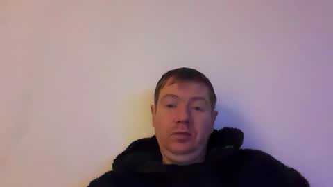 Snapshot of w919 chatting on 12.18.25 V online show from 12.18.25