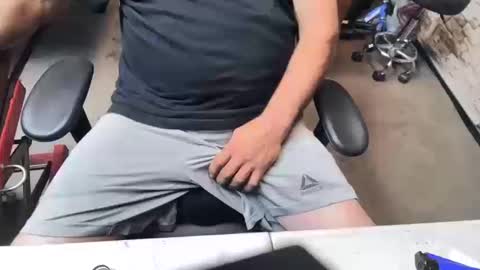 wakesblowinclouds online show from 10.10.25