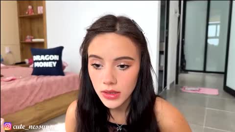 Mia online show from 01.14.26